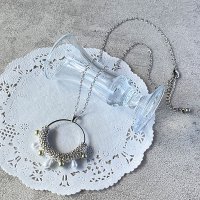 チューブクロッシェで編むペンダントネックレス