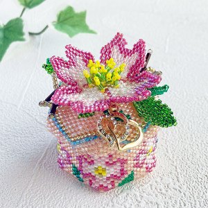 画像: ペヨーテステッチで編むBOX〜ハナミズキ〜